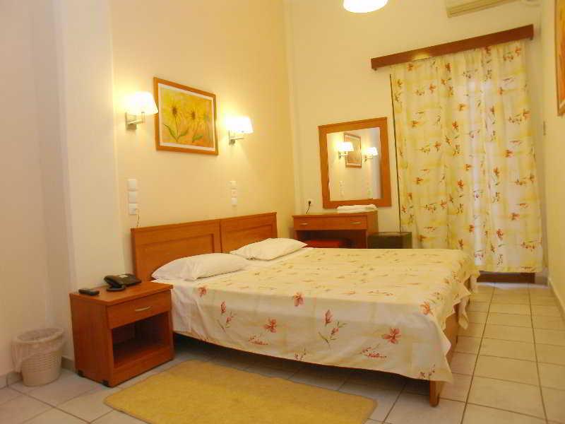 Hotel Kronio Ancient Olympia Zimmer foto