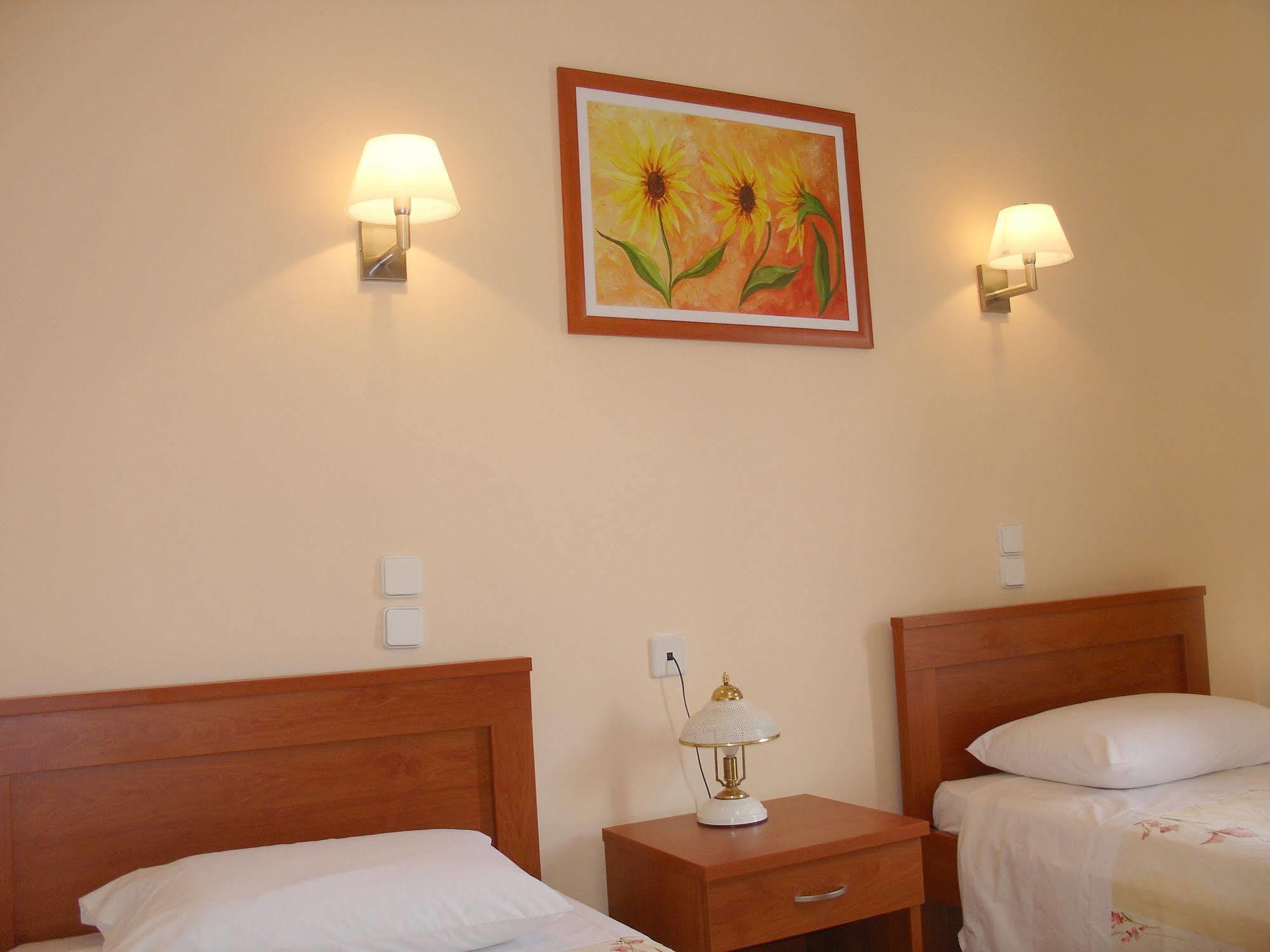 Hotel Kronio Ancient Olympia Zimmer foto