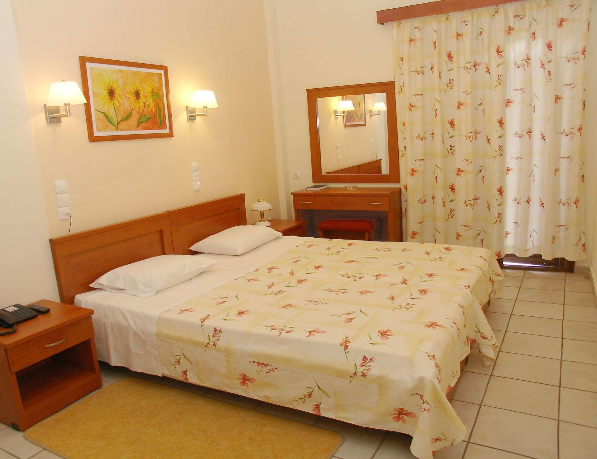 Hotel Kronio Ancient Olympia Zimmer foto